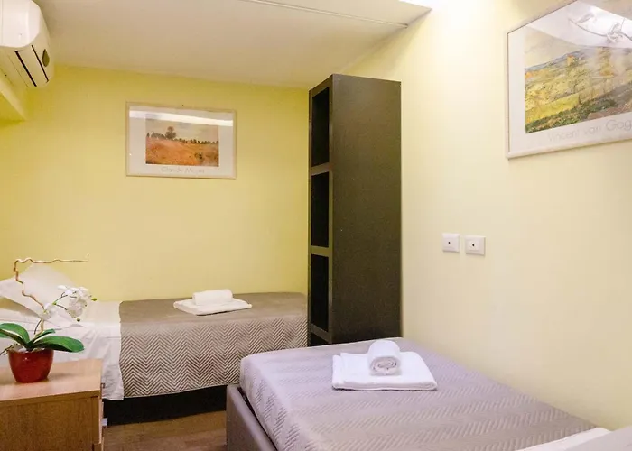 Borgo Vittorio - Exclusive In The Heart Of דירה *