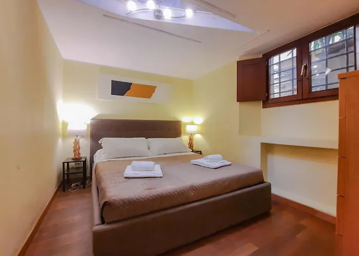 Borgo Vittorio - Exclusive In The Heart Of דירה
